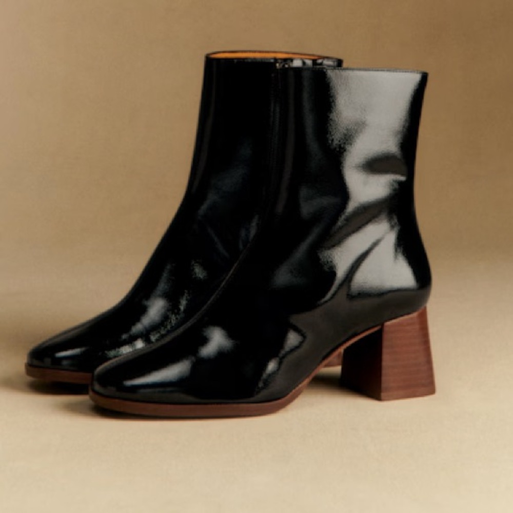 Sezane Axelle Glossy Black Ankle Boots with Brown Heel Patent Leather